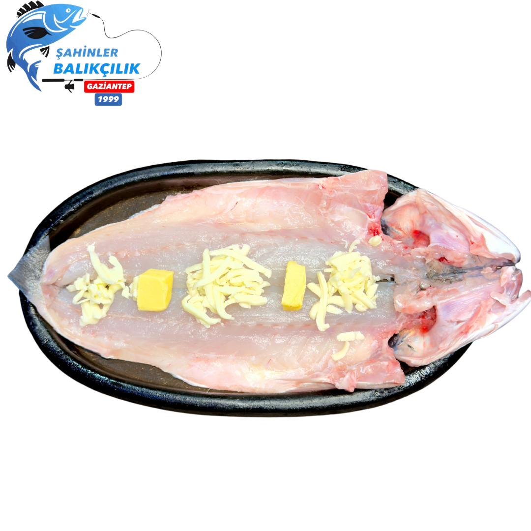 Taş Fırında Kaşarlı Levrek